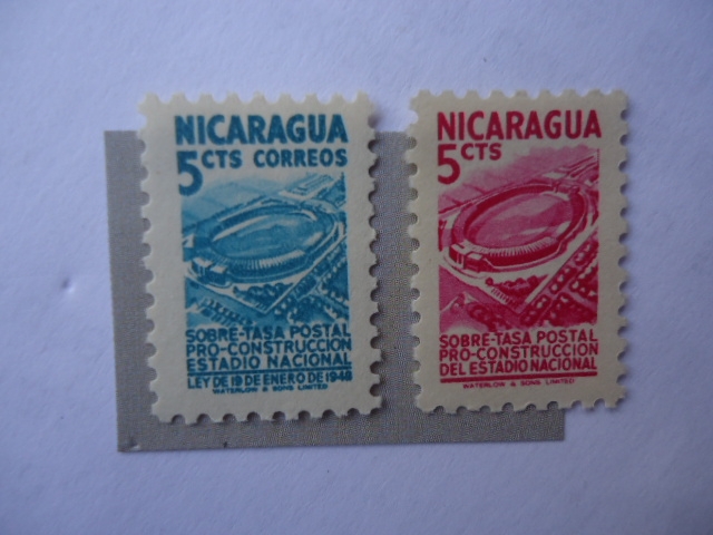 Sobre-Tasa Postal-Construcción Estadio Nacional 