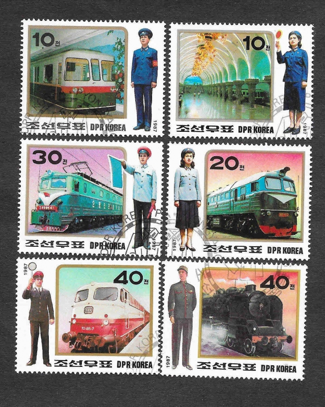 2685-2690 - Uniformes de Ferrocaril