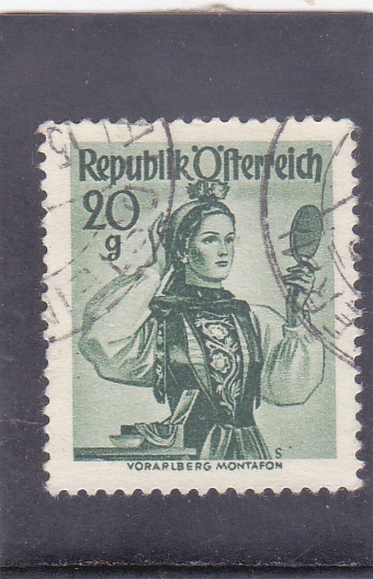 TRAJE REGIONAL