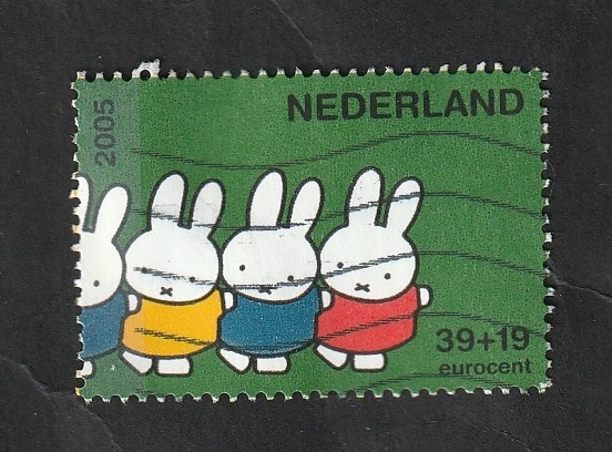 2267 - Miffy con sus compañeros de escuela