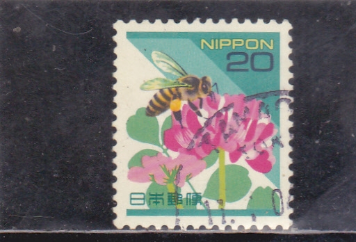 flores y abeja 