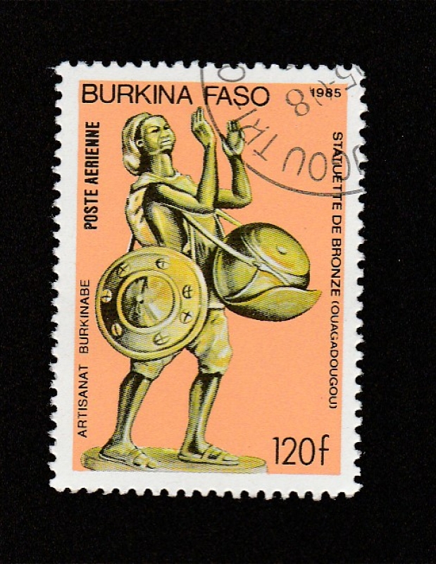 Estatuilla de btonce