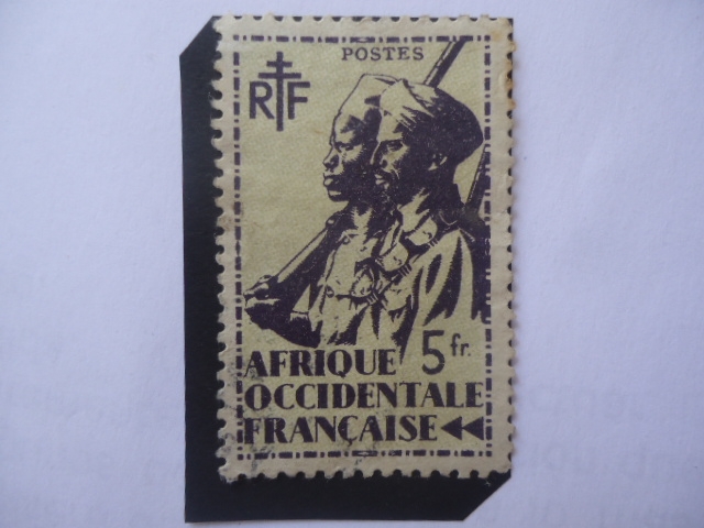 África Occidental Francesa,1945 - Soldados Coloniales.