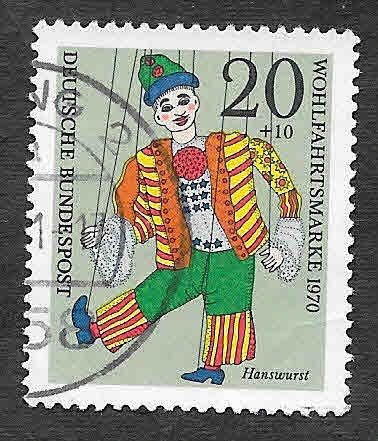 B464 - Marionetas
