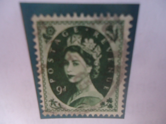 Queen Elizabeth II (Predecimat Wilding)