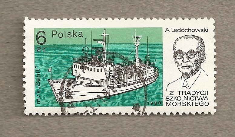Barco Zenit y profesor A. Ledochowski