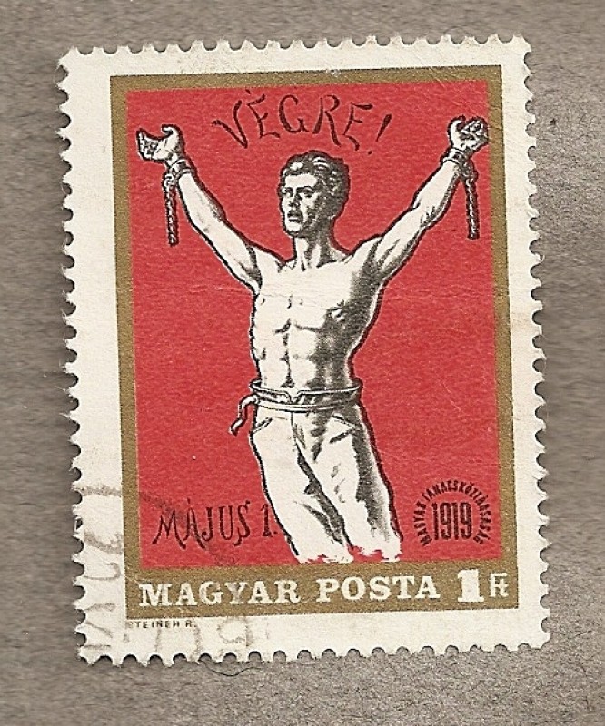 Carteles revolucionarios:hombre rompiendo cadenas