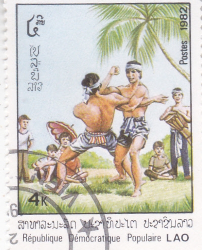 Técnicas de artes marciales laos
