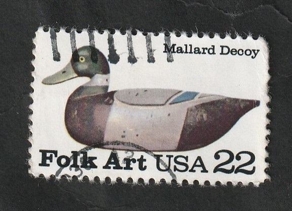 1570 - Pato tallado en madera