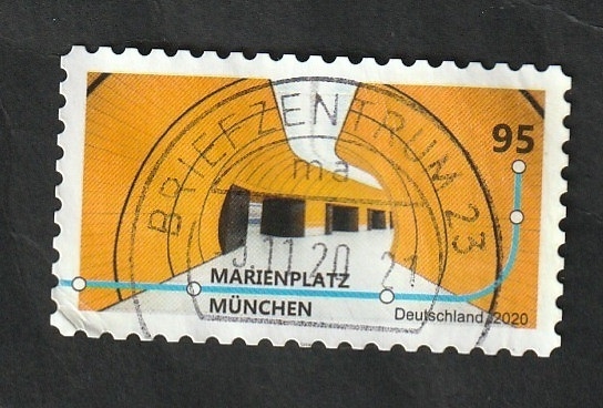 Estación del Metro de MarienPlatz en Munich