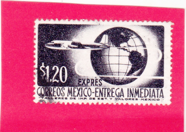 avión y mapamundi