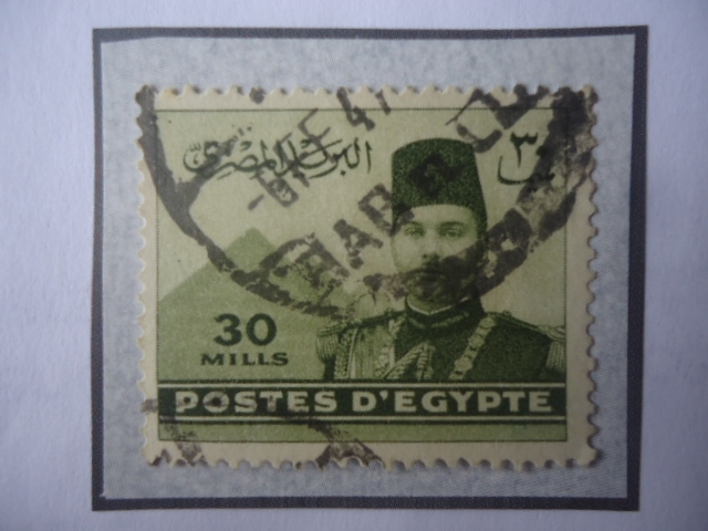 King Farouk de Egipto (1920-1965)- Pirámide de Gizeh - Sello de 30 milliemes, año 1946