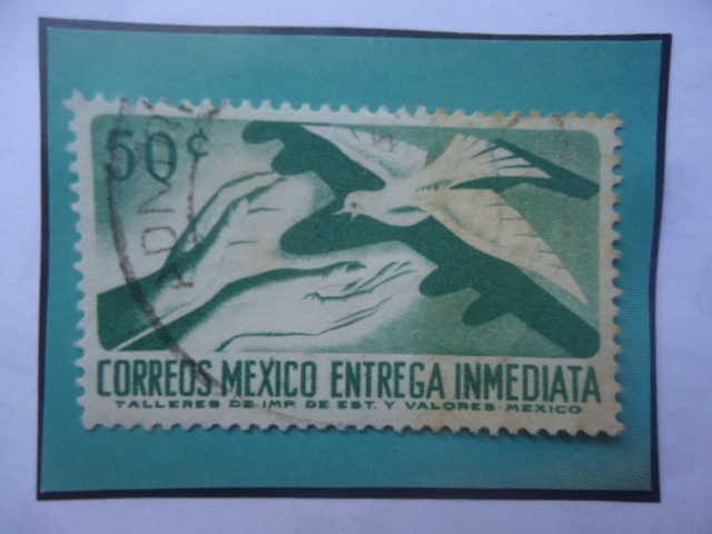 Correos México-Entrega Inmediata-Avión, Manos y Paloma de la Paz.