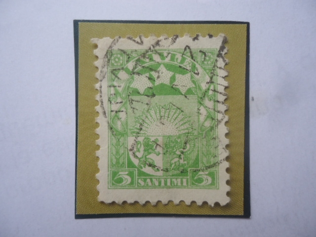 Republica de Letonia-Escudo de Armas-Sello de 5 Santims letón. Año1925.