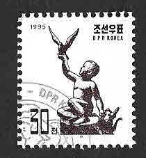 3503 - Esculturas de Niños