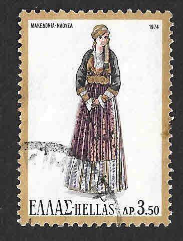 1128 - Traje Femenino