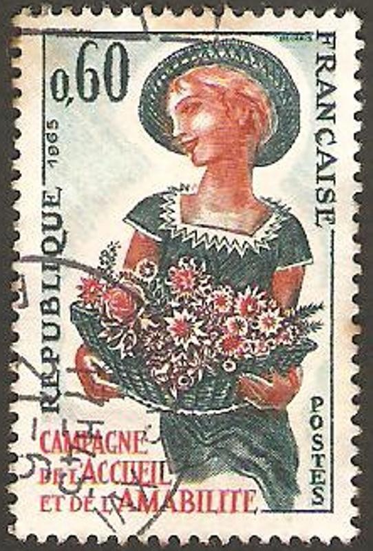 campesina con ramo flores