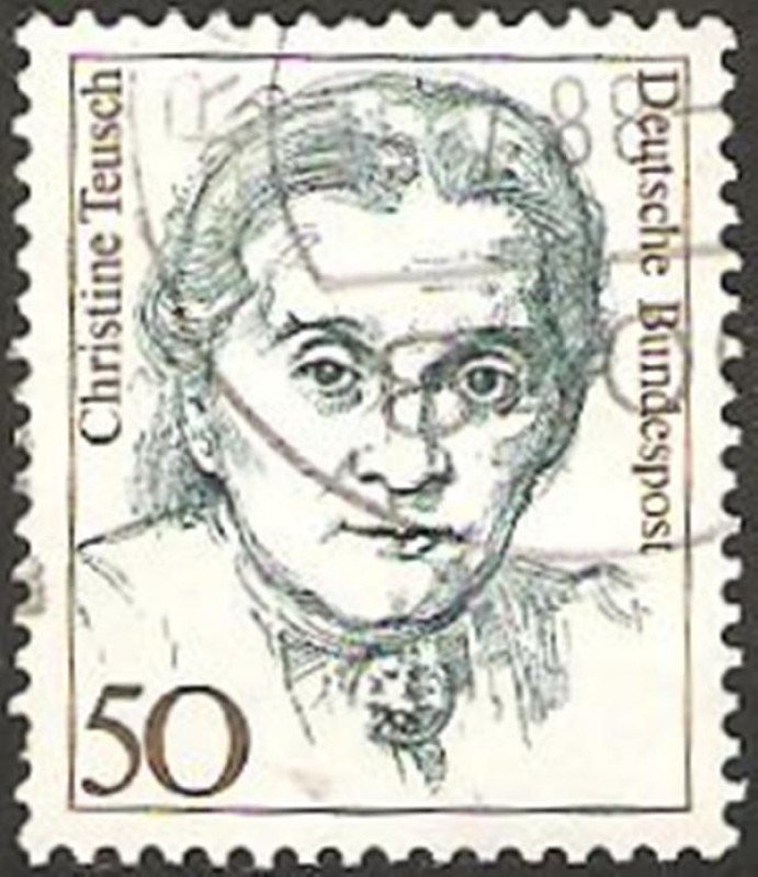 1136 - Christine Teusch, política