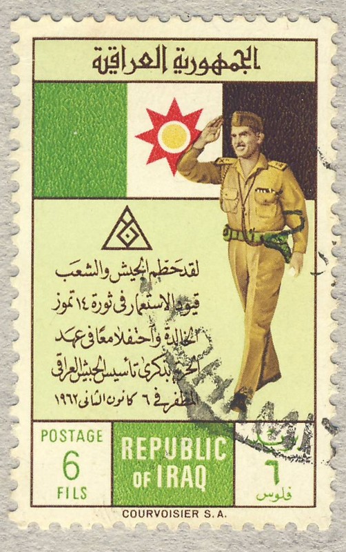 saludo militar sobre bandera