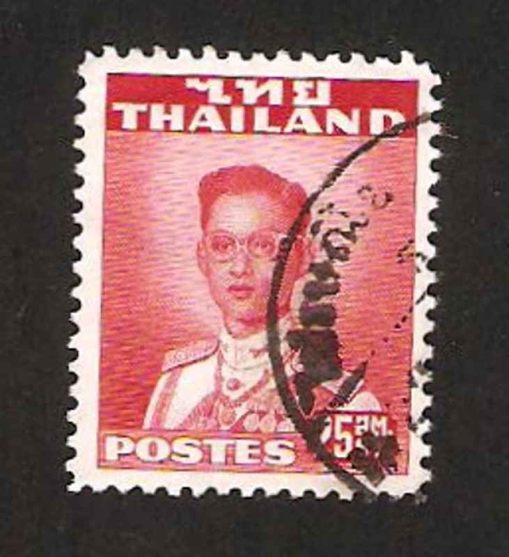 monarca rama IX